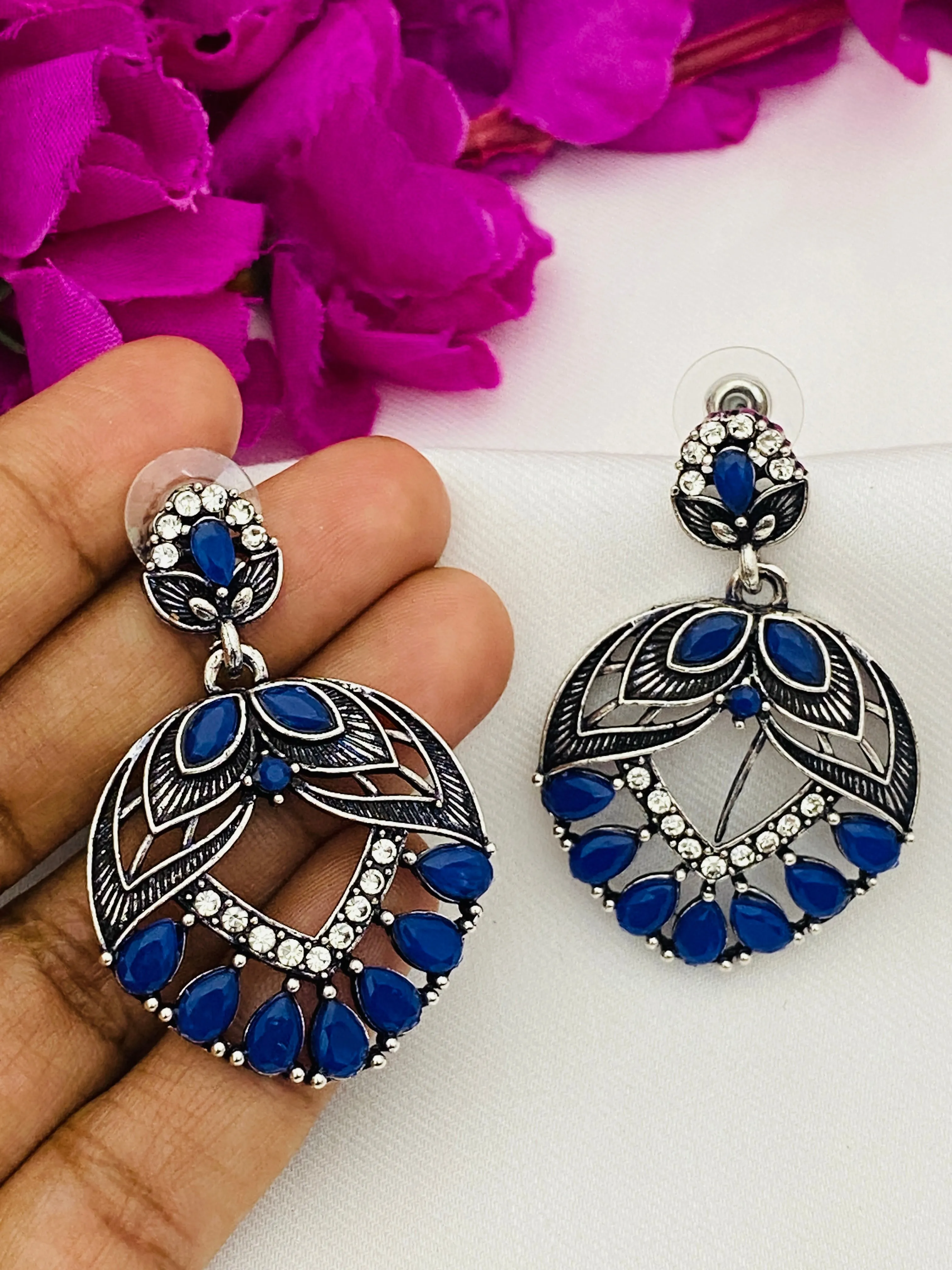 Dazzling Blue Color Leaf Design Oxidized Earrings