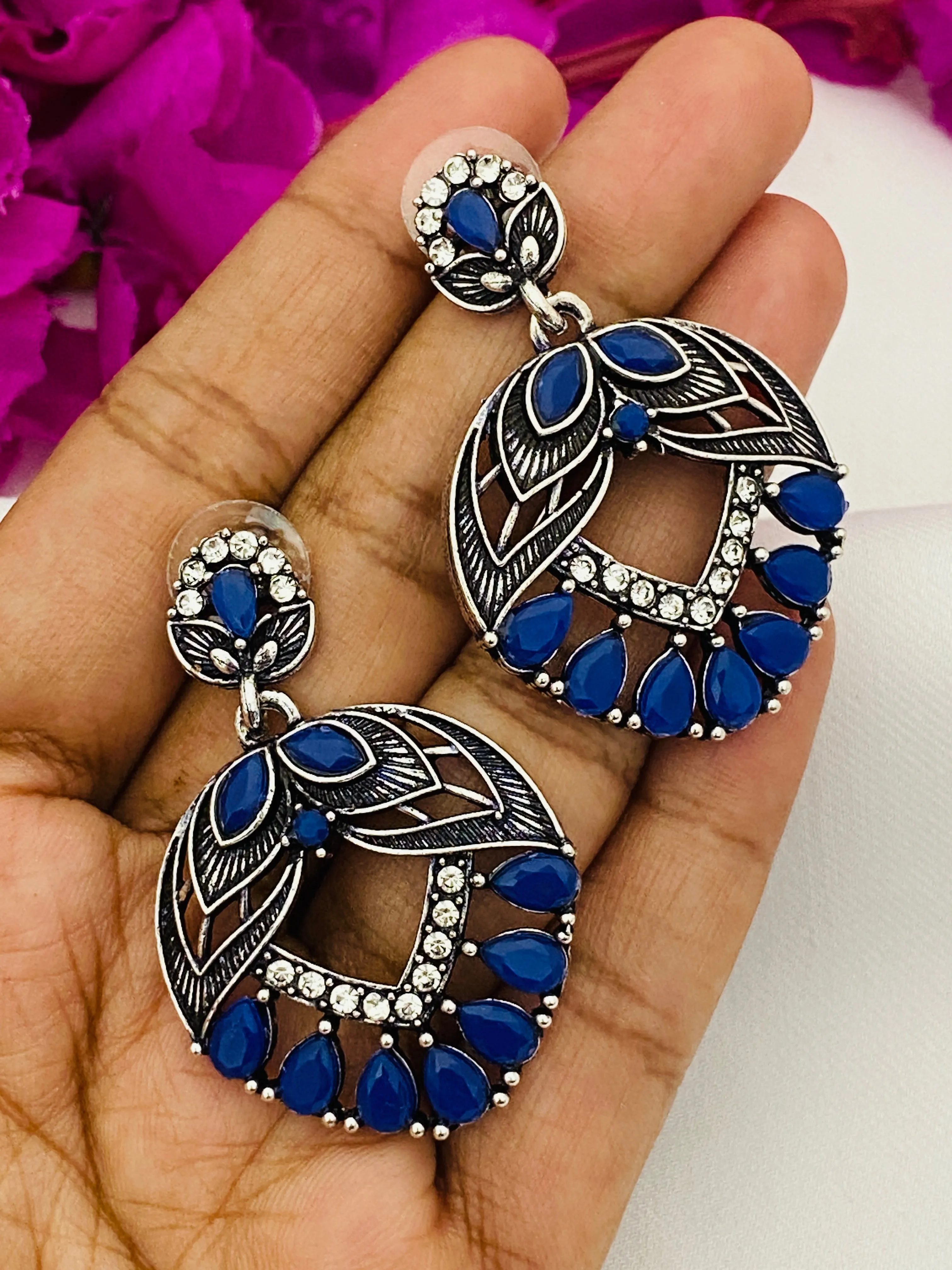 Dazzling Blue Color Leaf Design Oxidized Earrings