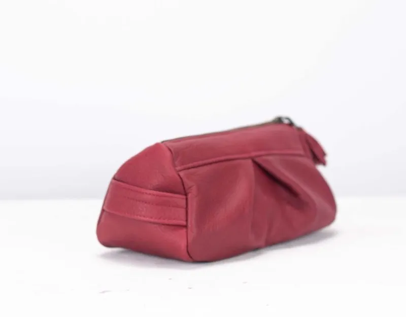 Estia case - Deep red leather