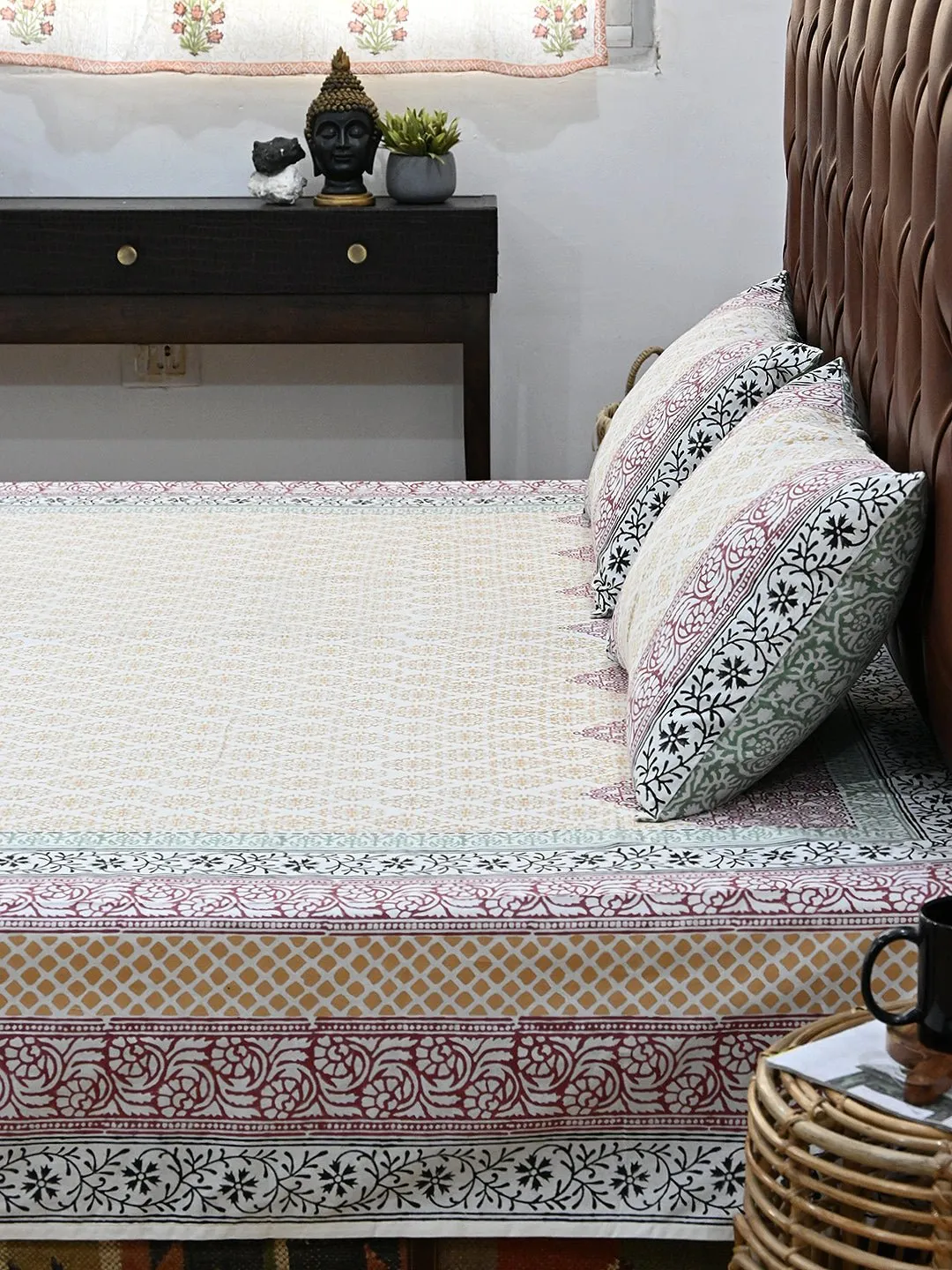 GEOMETRIC MULTICOLOR COTTON BLOCK PRINTED DOUBLE BEDSHEET WITH PILLOW