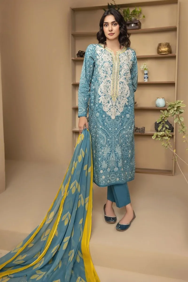 Limelight Embroidered Cambric Pakistani 3 Piece Suit LIM357