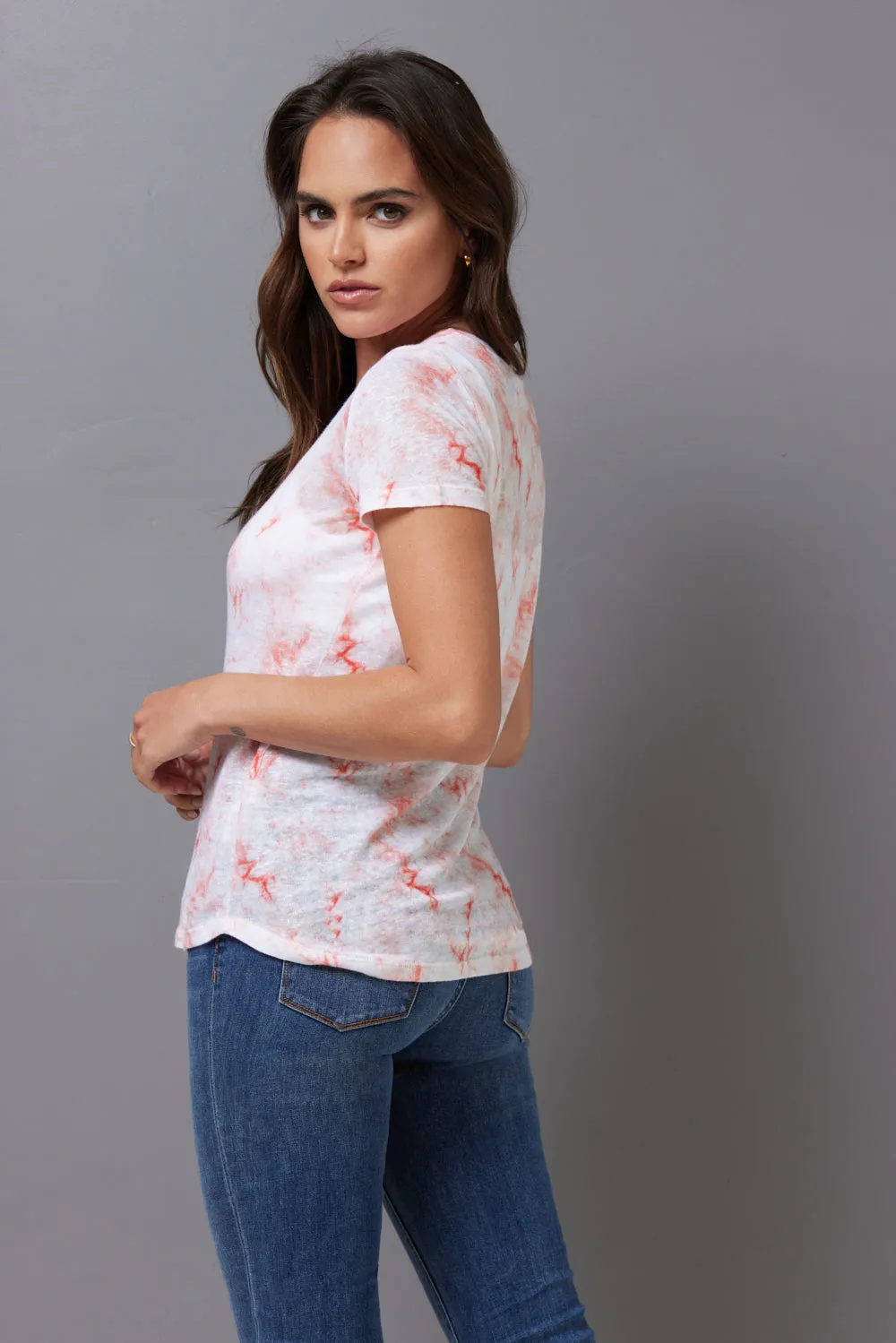 Majestic Short Sleeve Linen Cloud V-Neck Tee in Sunset