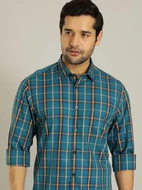 Men Checked Full Sleeve Cotton Blend Shirt