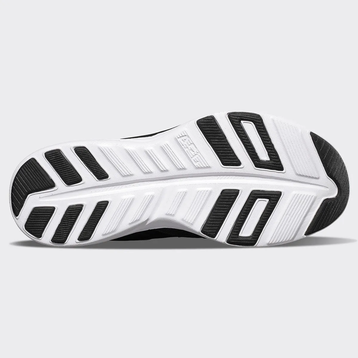 Men's Ascend Black / White