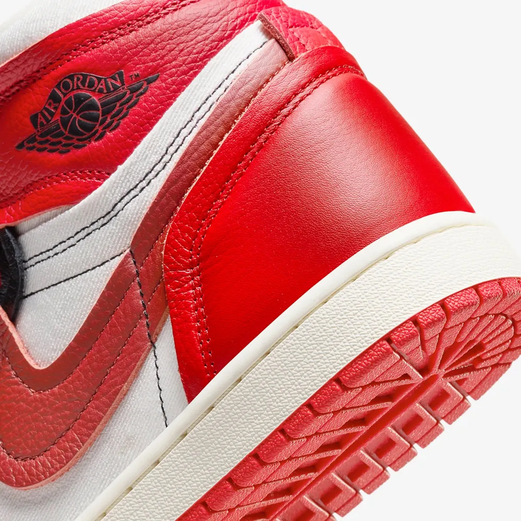 WMN'S AIR JORDAN 1 HIGH METHOD OF MAKE 'SPORT RED/DUNE RED-BLACK-SAIL'